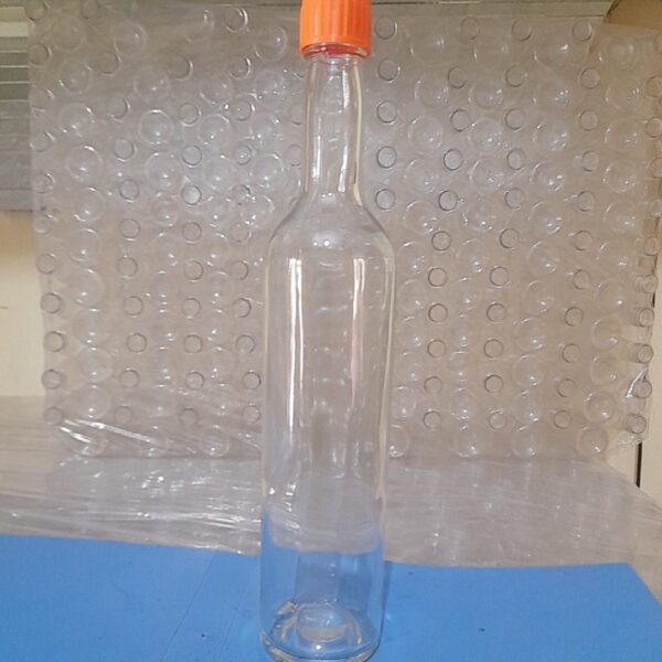 Chai rượu thủy tinh tròn Vodka Men – 500ml